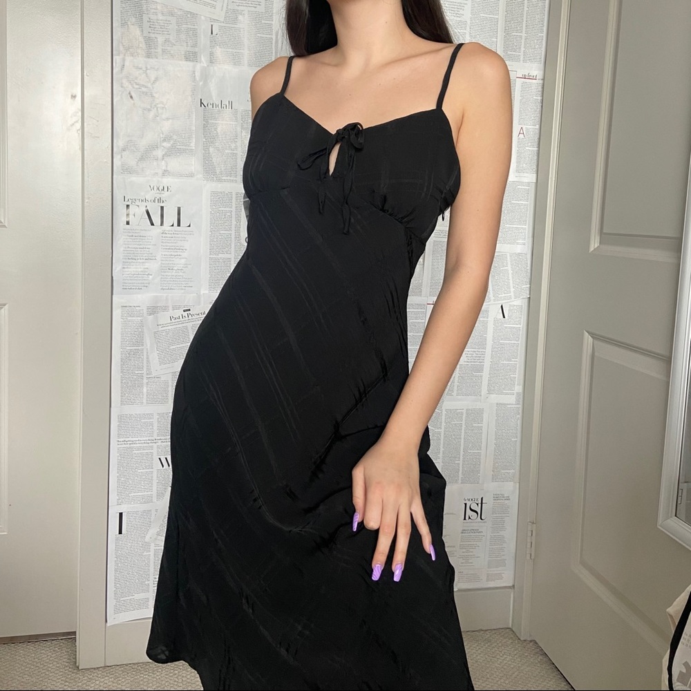 Black midi dress